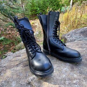 Just like new Demonia boots size 11 men
